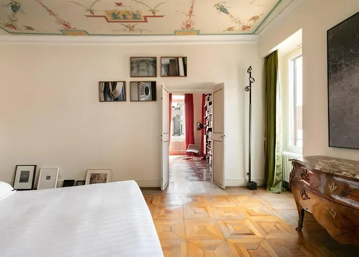 Casa Arte, A Burghesius Rome