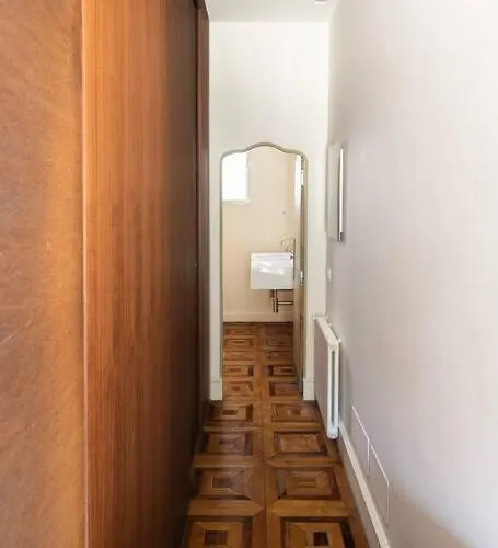 Casa Arte, A Burghesius